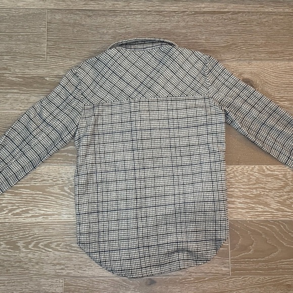 Camellia Houndstooth Plaid Button-Up Shacket – Size S ( OVERSIZED ) - Picture 7 of 7